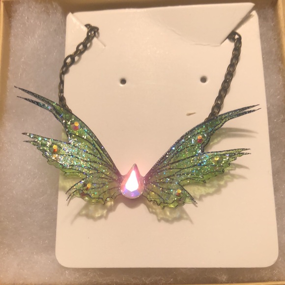 Jewelry - Green fairy necklace